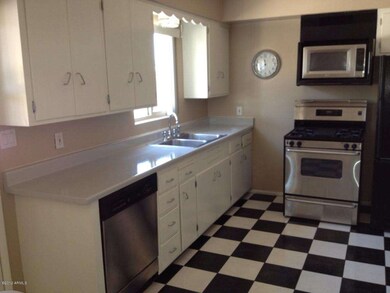 Kitchen 1