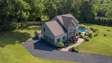 7283 Carls Hill Rd, Zionsville, PA 18092 - photo 3