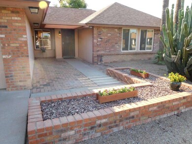 2 - Entry Way from sidewalk