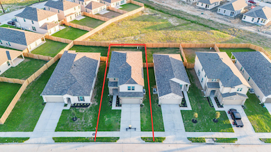 This home sits on a large lot with NO BACK NEIGHBORS, ample yard space in front and the back, lush landscaping and well-maintained yard!