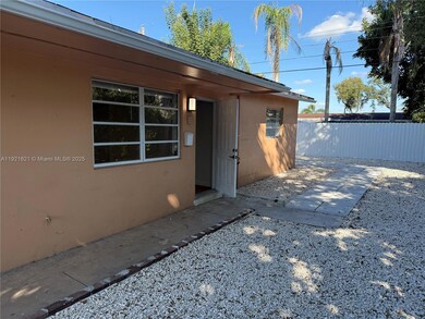 6301 Moseley St unit 2, Hollywood, FL 33024 - photo 2