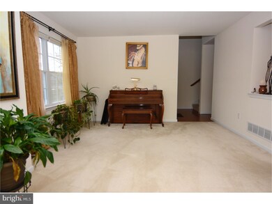 314 Fountain Ave, Reading, PA 19606 - photo 4