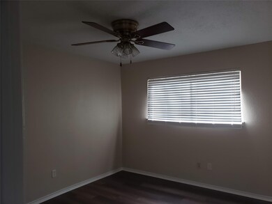 16122 Barcelona Dr, Friendswood, TX 77546 - photo 7