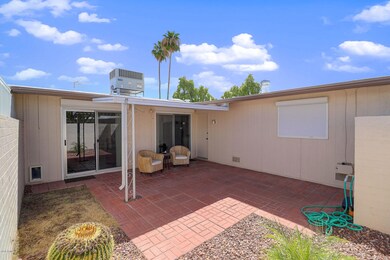 10250 W Palmeras Dr, Sun City, AZ 85373 - photo 3