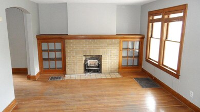 03-Living Room