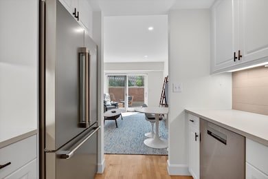 10 Bowdoin St unit 202, Boston, MA 02114 - photo 2