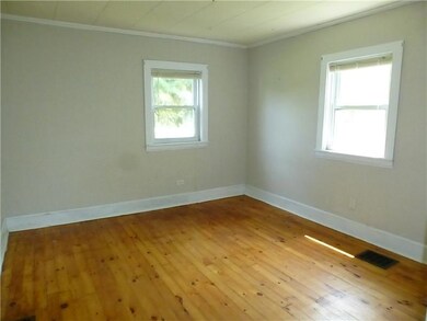 Bedroom. front house
