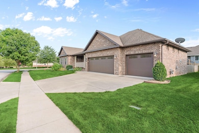 608 E Penzance Dr, Nixa, MO 65714 - photo 6