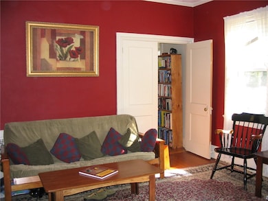 114 Progress St unit 1st floor, Pawtucket, RI 02860 - photo 3