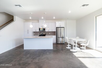 225 N Pleasant Dr # 1-5