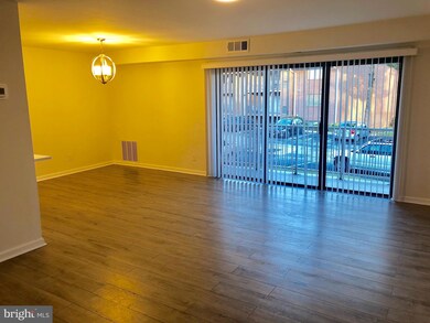 204 Cork Ln unit 102, Reisterstown, MD 21136 - photo 2