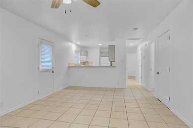 1022 W Coffin St unit 101, Denison, TX 75020 - photo 4