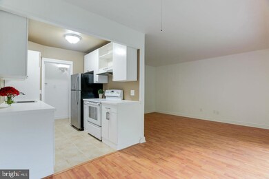 11659 Stoneview Square unit 21C, Reston, VA 20191 - photo 7