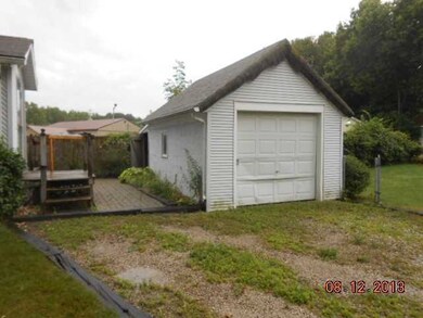 2300 Beal Ave, Lansing, MI 48910 - photo 3