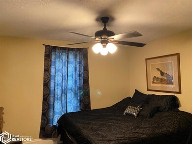 403 E Mclane St, Osceola, IA 50213 - photo 7