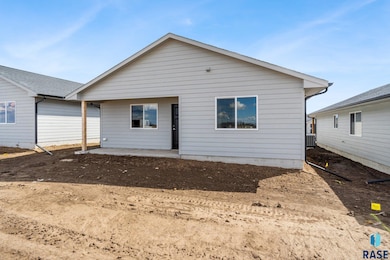 1608 N Tina Dr, Sioux Falls, SD 57110 - photo 7