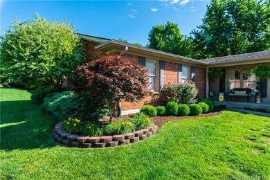 1118 Eastridge Dr, New Albany, IN 47150 - photo 3