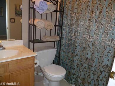 3627 Southpark Dr, High Point, NC 27263 - photo 5