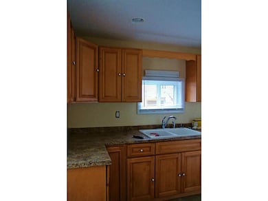 202 High St unit left, Woonsocket, RI 02895 - photo 4