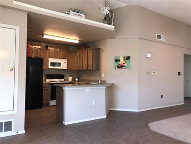 756 Desert Ash Dr, Horizon City, TX 79928 - photo 4