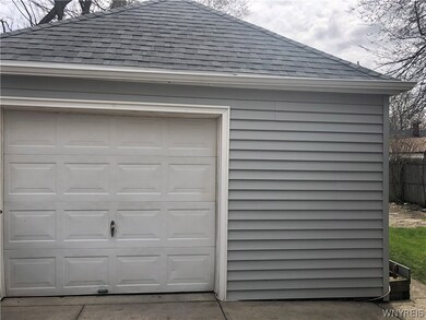 783 Lee Ave, North Tonawanda, NY 14120 - photo 5