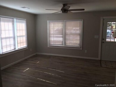 1029 Old Charlotte Rd, Statesville, NC 28677 - photo 4