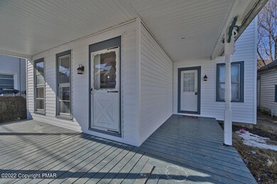 635 William St, Pen Argyl, PA 18072 - photo 3