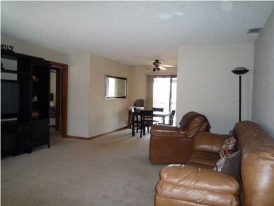 Can accommodate large furniture