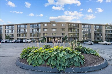 650 E Greenwich Ave unit 5-302, West Warwick, RI 02893 - photo 5