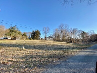 660 Dogwood Dr, Louisa, VA 23093 - photo 2