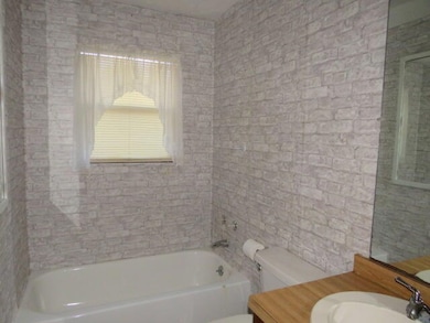 1166 Jeter St, Edgefield, SC 29824 - photo 7