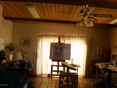 Art Studio 23x15 w/ closet
