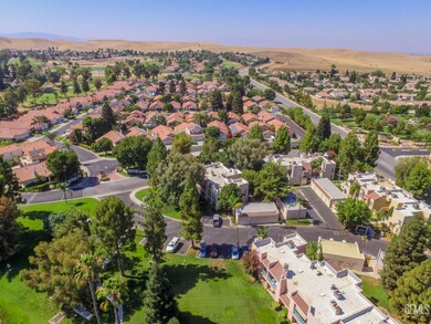 14500 Las Palmas Dr unit 3, Bakersfield, CA 93306 - photo 5