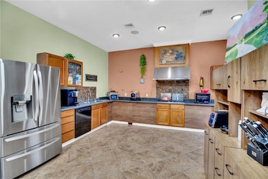 2206 Avilla Ave, Vero Beach, FL 32960 - photo 3