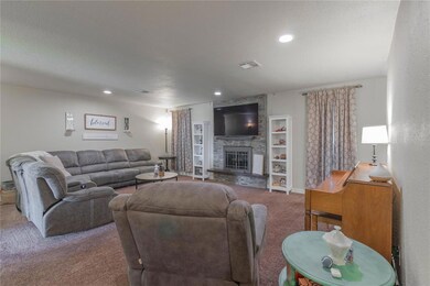 1805 Briar Hill St, Moore, OK 73160 - photo 7