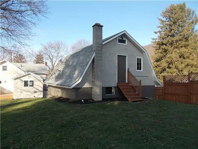 Exterior Front. The large loft in the garage walks