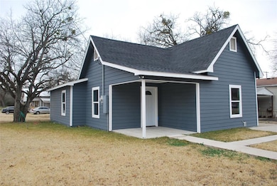 903 Mill St, Gainesville, TX 76240 - photo 3