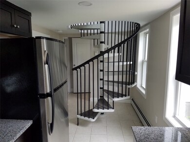 79 Franklin St, Bristol, RI 02809 - photo 2