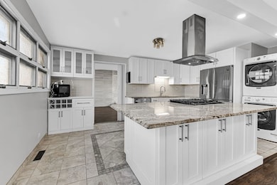 7943 W 97th Place, Hickory Hills, IL 60457 - photo 6