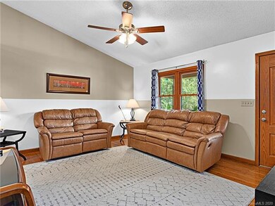 21 Ashwood Dr, Asheville, NC 28803 - photo 5