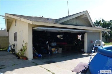 oversized 3 car detached garage