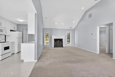 61 Tower Hill Dr unit 708, Red Bank, NJ 07701 - photo 5