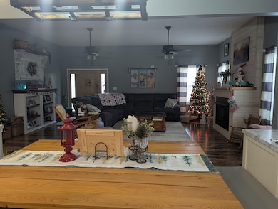 240 Walnut Ln, Grayson, KY 41143 - photo 4