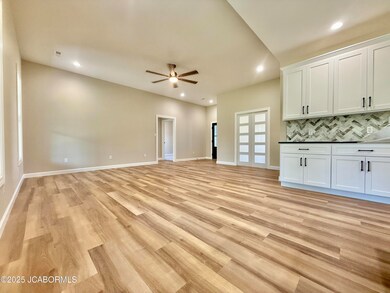 5302 Thornridge Dr, Jefferson City, MO 65109 - photo 4