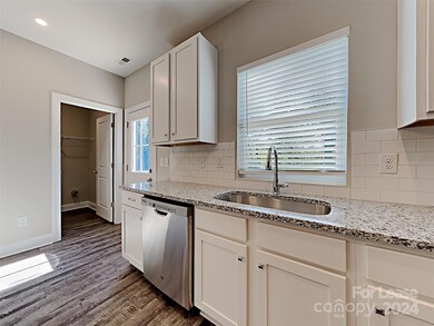 209 Armfield St, Statesville, NC 28677 - photo 4