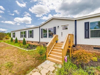 416 Sumter St, Clover, SC 29710 - photo 2