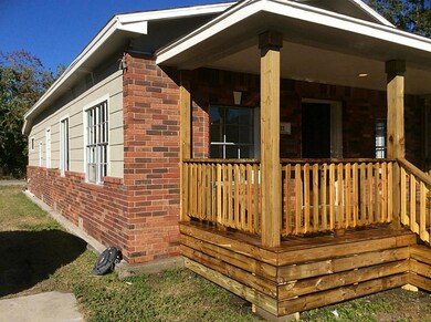 511 Parker Rd, Houston, TX 77076 - photo 3