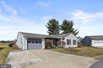 6906 Hackberry Ct, Frederick, MD 21703 - photo 2