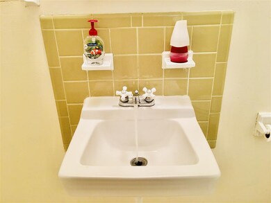 201 Parkview Dr, McMinnville, TN 37110 - photo 7