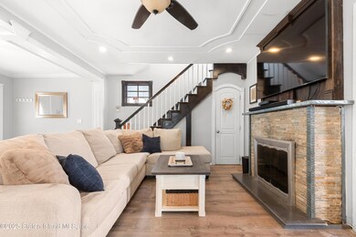 833 Delafield Ave, Staten Island, NY 10310 - photo 7